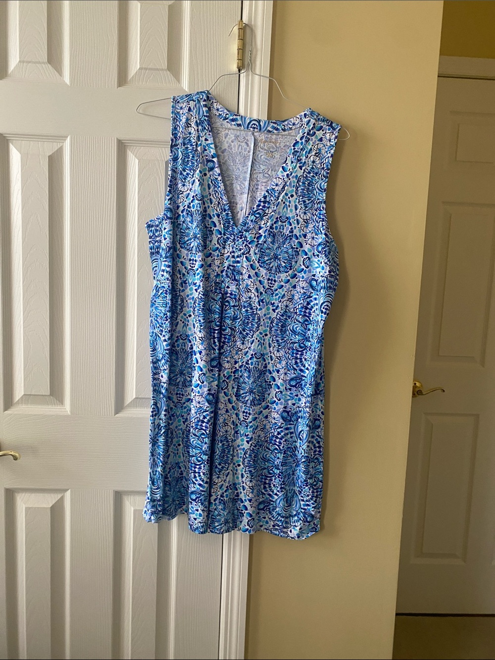 Lilly Pulitzer Blue Multi V-Neck Sleeveless Mini Dress